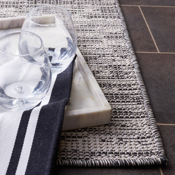 Safavieh Hampton 200 Power Loomed 100% Polypropylene Outdoor Rug HTN238Z-9