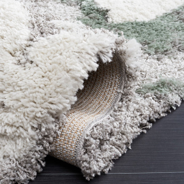 Safavieh Horizon Shag 890 Power Loomed Polypropylene Pile Rug HZN890Y-3SQ