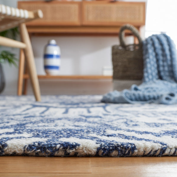 Safavieh Ikat 651 Hand Tufted 80% Wool/20% Cotton Rug IKT651M-8