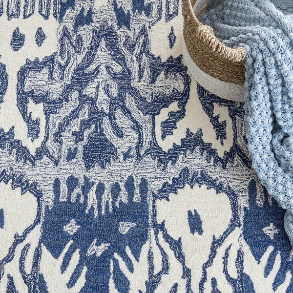 Safavieh Ikat 651 Hand Tufted 80% Wool/20% Cotton Rug IKT651M-8