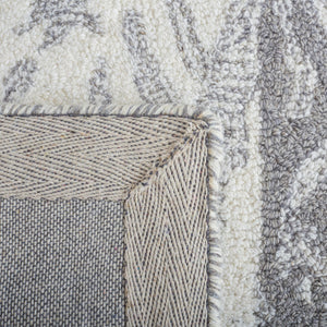 Safavieh Ikat 653 Hand Tufted 80% Wool/20% Cotton Rug IKT653F-8