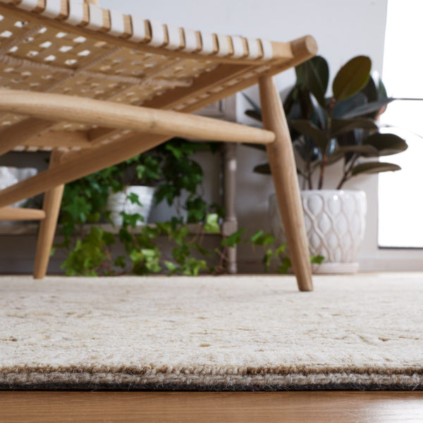 Safavieh Ikat 803 Hand Tufted 80% Wool/20% Cotton Contemporary Rug IKT803B-8