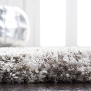 Safavieh Iceland Shag 512 Power Loomed Polypropylene Pile Shag & Flokati Rug ISG512A-9
