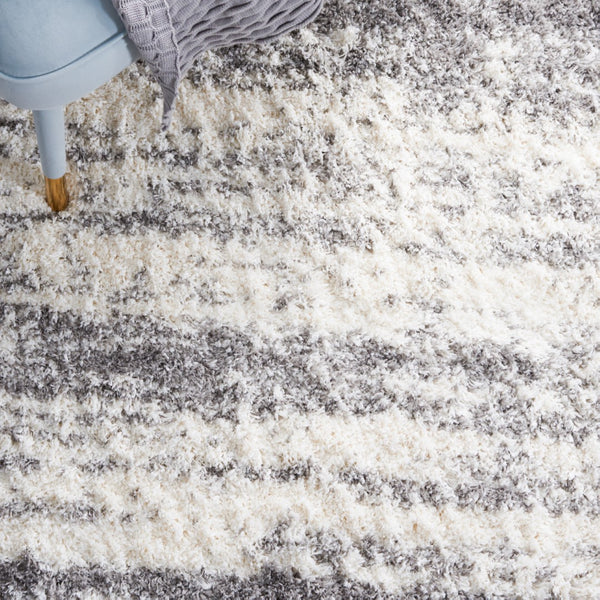 Safavieh Iceland Shag 512 Power Loomed Polypropylene Pile Shag & Flokati Rug ISG512A-9