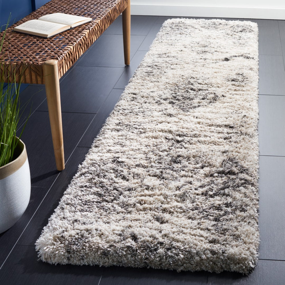 Safavieh Iceland Shag 514 Power Loomed Polypropylene Pile Shag & Flokati Rug ISG514A-5SQ
