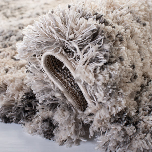 Safavieh Iceland Shag 514 Power Loomed Polypropylene Pile Shag & Flokati Rug ISG514A-5SQ