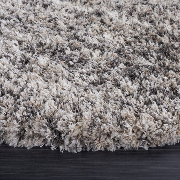 Safavieh Iceland Shag 519 Power Loomed Polypropylene Pile Shag & Flokati Rug ISG519A-8SQ