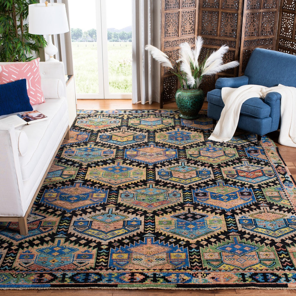Izmir Hand Knotted Traditional Rug - Luxurious 90% Wool Blend with Timeless Design for Your Home