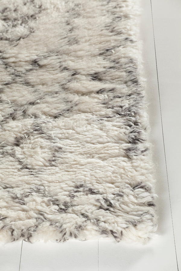 Chandra Rugs Jeri 100% Wool Hand Knotted Contemporary Shag Rug White/Grey 7'9 x 10'6