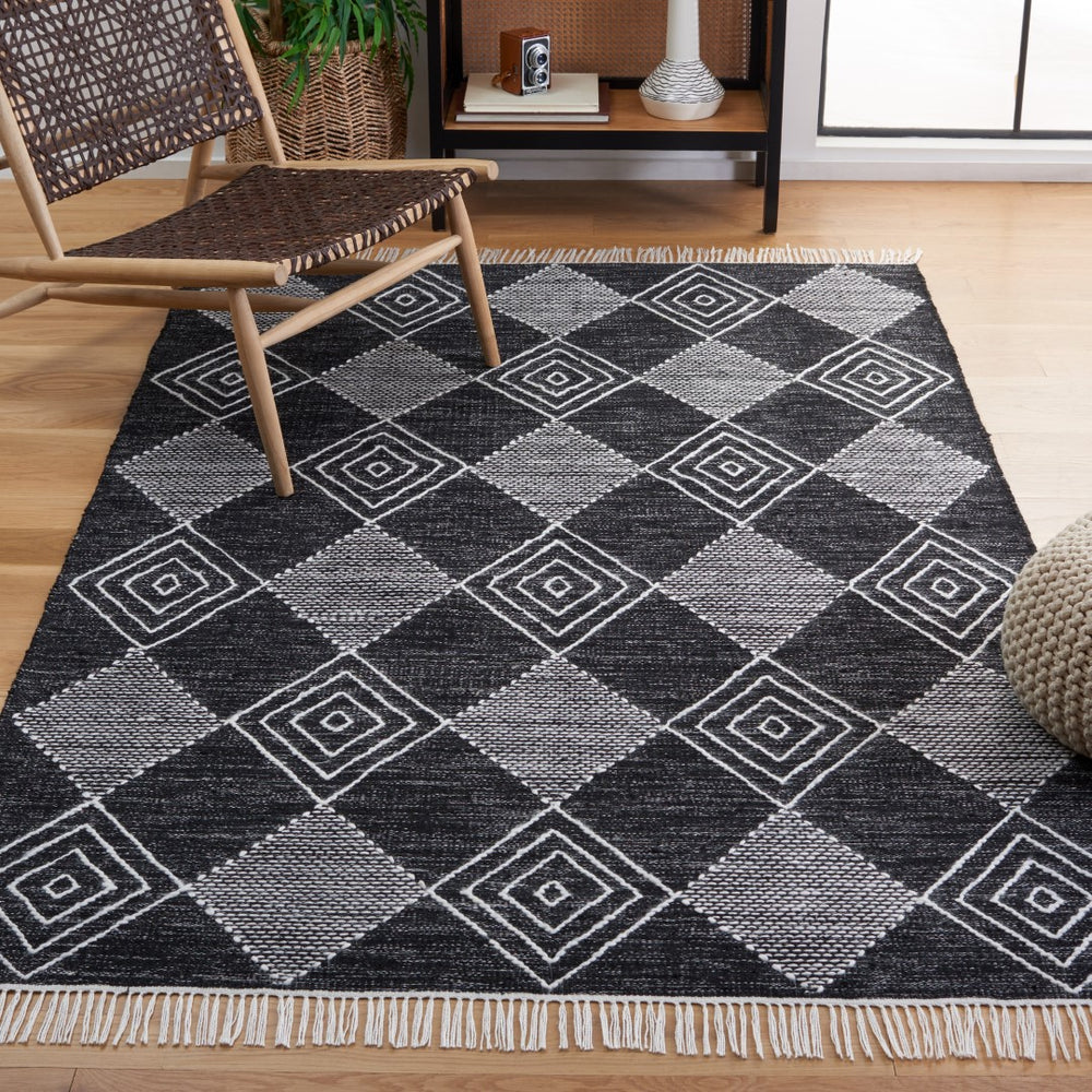 Safavieh Kilim 306 Overall Content: 100% PET Flat Weave Rug KLM306Z-5