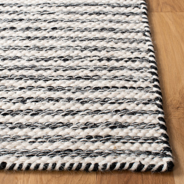 Kilim 378 Flat Weave 80% Wool, 20% Cotton Rug Black / Ivory 80% Wool, 20% Cotton KLM378Z-5