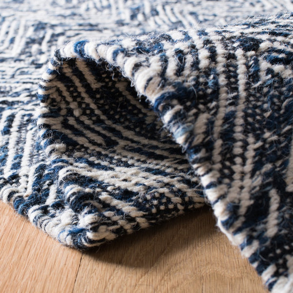 Safavieh Kilim 403 Hand Woven Wool Contemporary Rug KLM403N-27