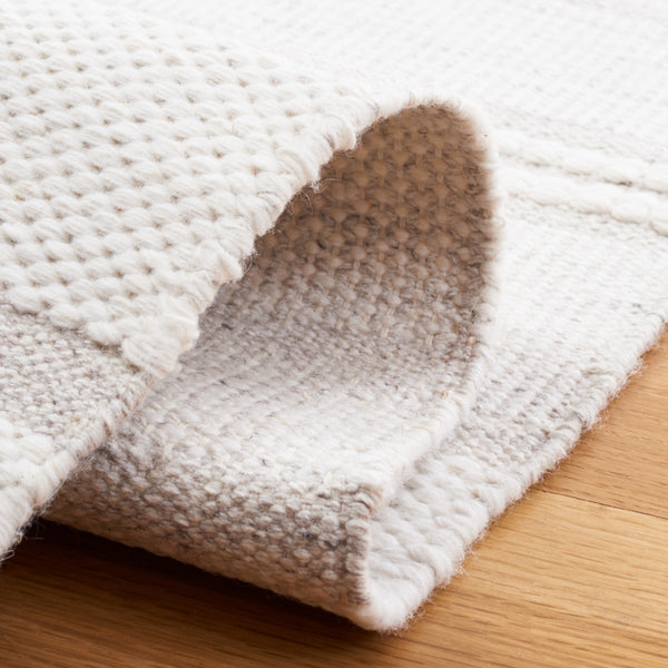 Safavieh Kilim 448 Hand Woven Polyester Rug KLM448B-5