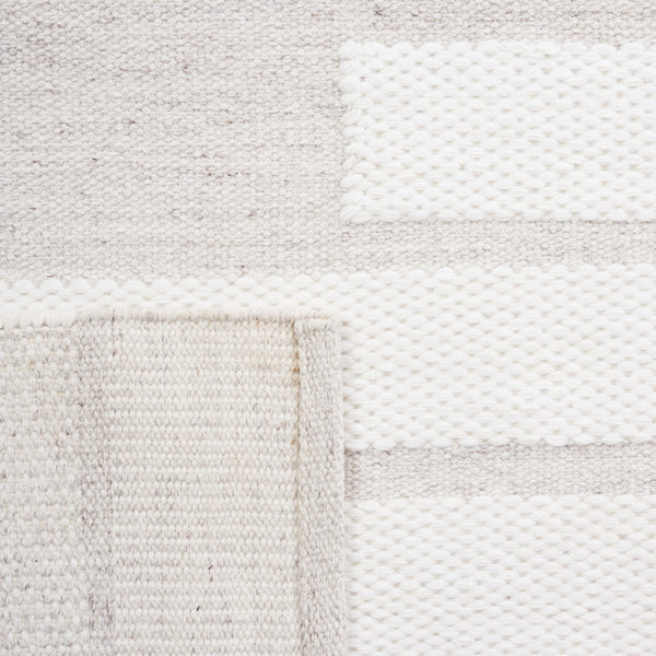 Safavieh Kilim 448 Hand Woven Polyester Rug KLM448B-5