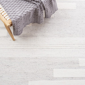 Safavieh Kilim 448 Hand Woven Polyester Rug KLM448G-5