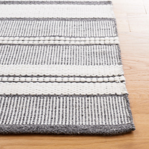 Safavieh Kilim 448 Hand Woven Polyester Rug KLM448H-5