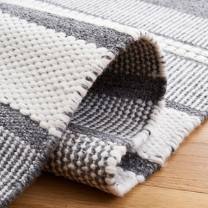 Safavieh Kilim 448 Hand Woven Polyester Rug KLM448H-5