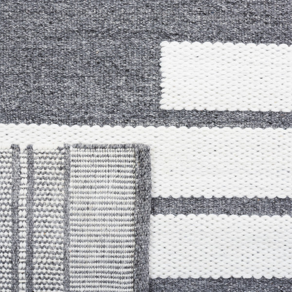 Safavieh Kilim 448 Hand Woven Polyester Rug KLM448H-5