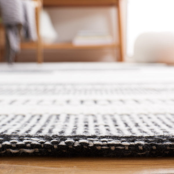 Safavieh Kilim 448 Hand Woven Polyester Rug KLM448Z-5