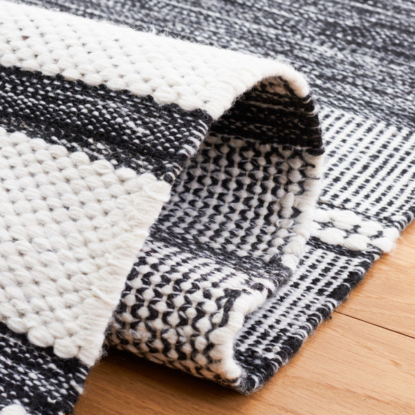 Safavieh Kilim 448 Hand Woven Polyester Rug KLM448Z-5