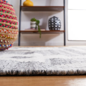 Safavieh Kilim 764 Flat weave Polpropylene Rug KLM764F-8