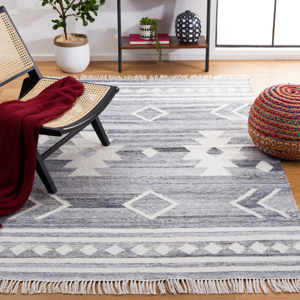 Safavieh Kilim 764 Flat weave Polpropylene Rug KLM764F-8