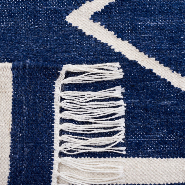 Safavieh Kilim 764 Flat weave Polpropylene Rug KLM764N-8