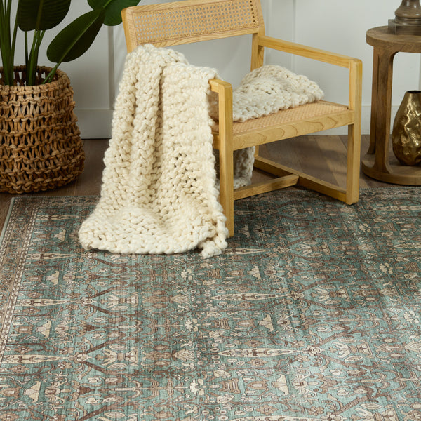 Jaipur Living Keyara By Nikki Chu Collection KNC05 Razi 100% Polyester Machine Made Global Trellis Rug RUG152582