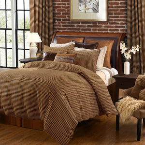 HiEnd Accents Clifton Comforter Set LG1910-FL-OC Brown, Green, Cream Comforter Face: 100% Cotton. Back: 100% Cotton. Filling: 100% Polyester. Pillow Shams: 100% Polyester. 80x90x3