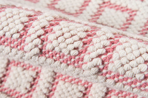Momeni Madcap Cottage Lisbon LIS-2 Hand Woven Contemporary Geometric Indoor Area Rug Pink 8'6" x 11'6" LISBOLIS-2PNK86B6