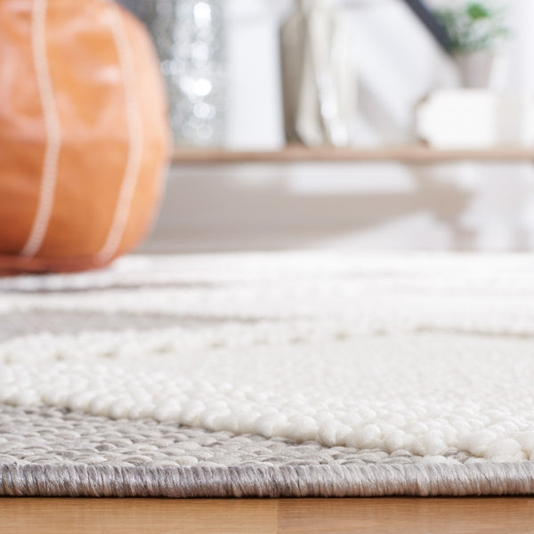 Safavieh Lotus 102 Transitional Power Loomed Rug Ivory / Dark Grey LOT102A-9