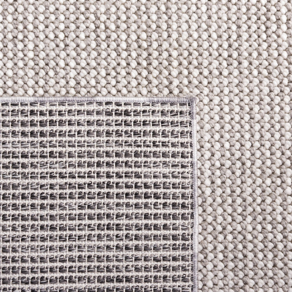 Safavieh Lotus 106 Transitional Power Loomed Rug White LOT106A-9