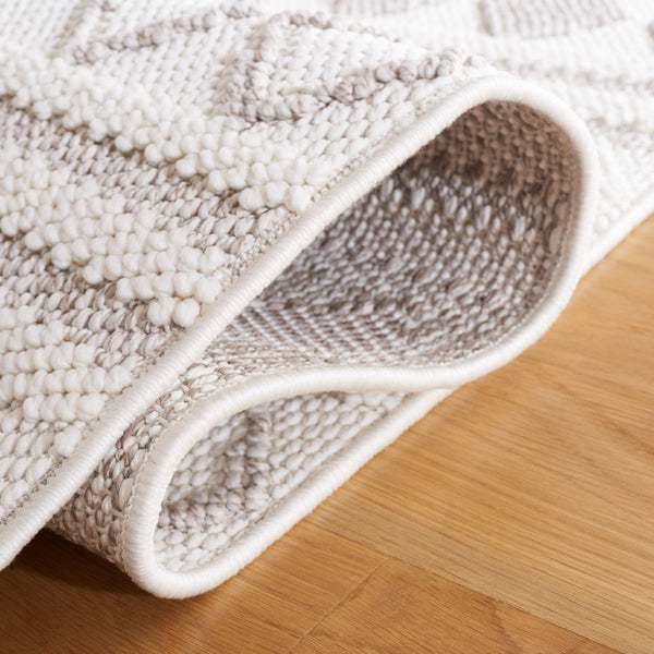 Safavieh Lotus 108 Transitional Power Loomed Rug Ivory / Beige LOT108A-9