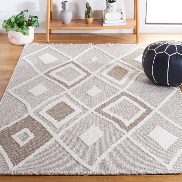 Safavieh Lotus 110 Transitional Power Loomed Rug Beige / Ivory LOT110B-9