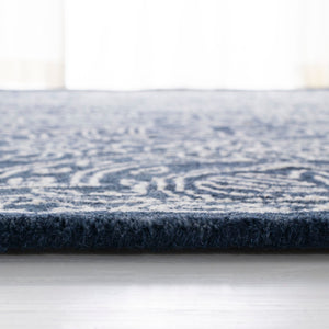 Safavieh Etienne Hand Tufted Wool Rug LRL6603N-9