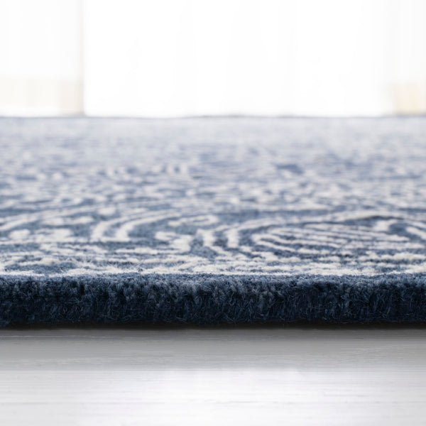 Safavieh Etienne Hand Tufted Wool Rug LRL6603N-9