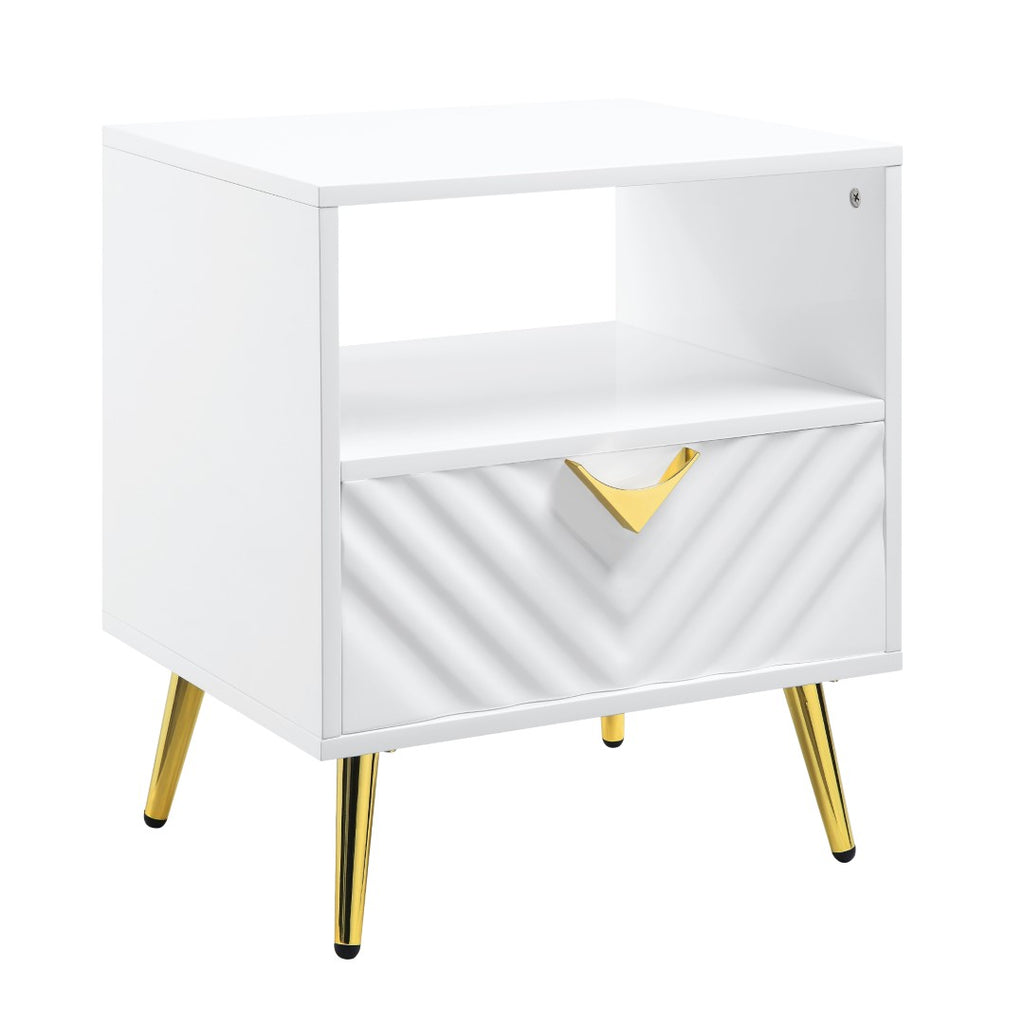 Gaines Contemporary End Table  LV01140-ACME