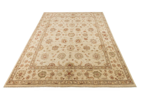 Loloi Majestic MM-03 100% Hand Spun Vegetable Dyed Wool Hand Knotted Traditional Rug MAJEMM-03IVIVC0F0