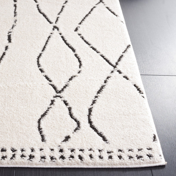 Safavieh Melody 112 Bohemian Power Loomed Rug Ivory / Black MEL112B-9