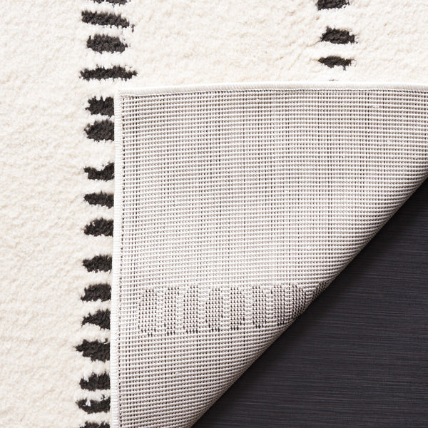 Safavieh Melody 114 Modern Power Loomed Rug Ivory / Black MEL114A-9