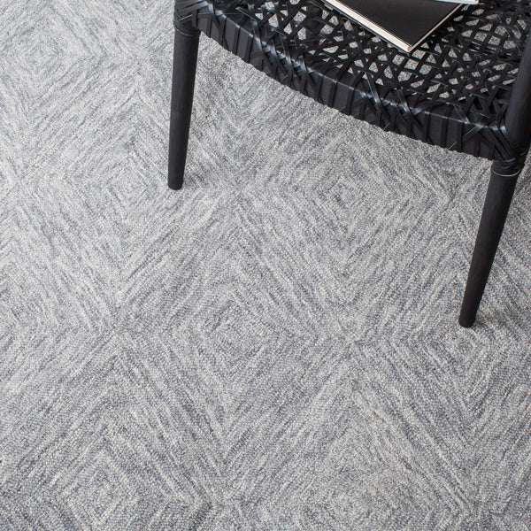 Safavieh Metro Hand Tufted Wool and Cotton with Latex Rug MET105F-8