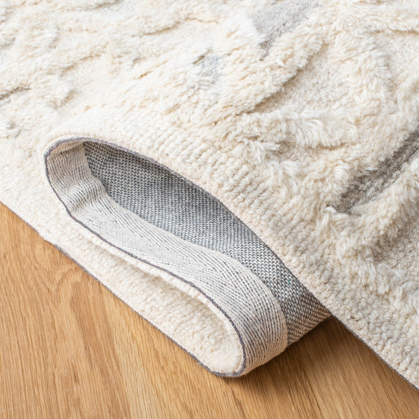 Safavieh Metro Hand Tufted Wool and Cotton with Latex Rug MET110A-8