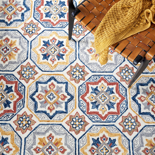 Safavieh Metro Hand Tufted Wool and Cotton with Latex Rug MET117B-8