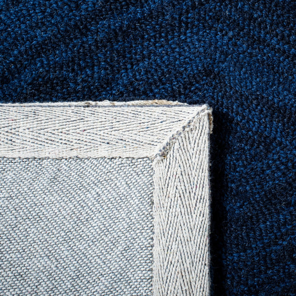 Safavieh Metro Hand Tufted Wool and Cotton with Latex Rug MET125M-8