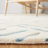 Safavieh Metro 252 Hand Tufted Pile Content: 100% Wool Rug Ivory / Blue Pile Content: 100% Wool MET252A-5