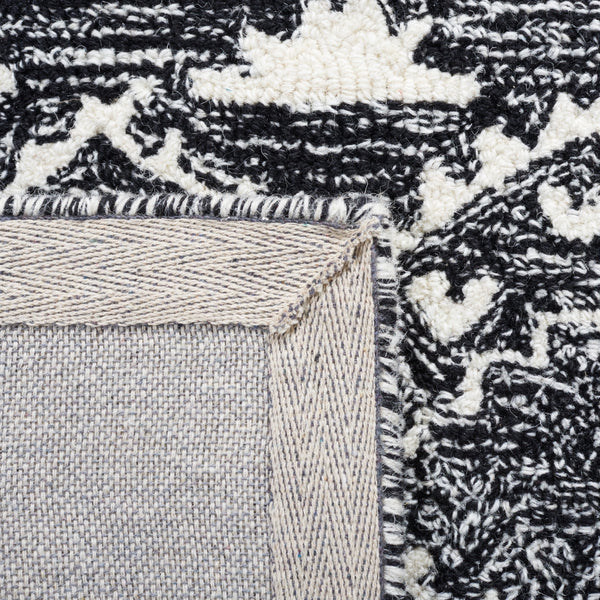 Safavieh Metro 253 Hand Tufted 100% Wool Pile Rug Black / Ivory 100% Wool Pile MET253Z-5