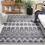 Safavieh Metro 253 Hand Tufted 100% Wool Pile Rug Black / Ivory 100% Wool Pile MET253Z-5