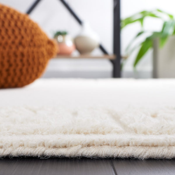 Safavieh Metro 276 Hand Tufted 80% Wool and 20% Cotton Rug MET276A-8