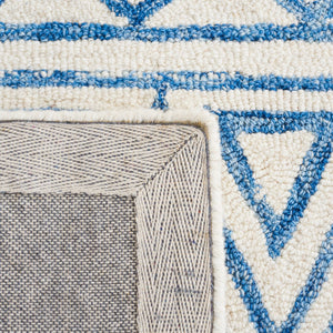 Safavieh Metro 353 Hand Tufted 80% Wool/10% Cotton/and 10% Latex Rug MET353M-8