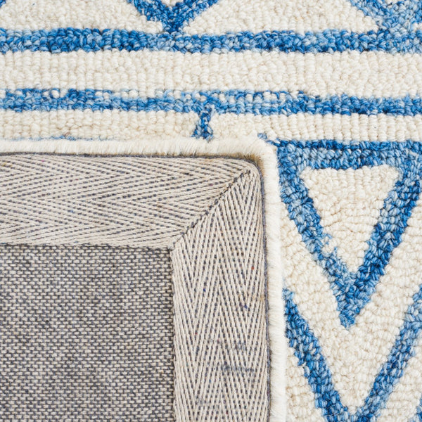 Safavieh Metro 353 Hand Tufted 80% Wool/10% Cotton/and 10% Latex Rug MET353M-8